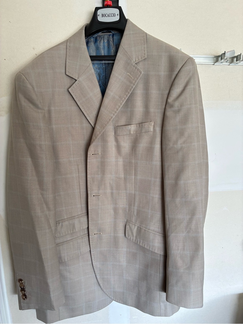 Supreme Beige Plaid Sport Coat